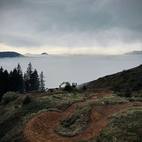 thumb-whatsapp-image-2025-09-23-at-17